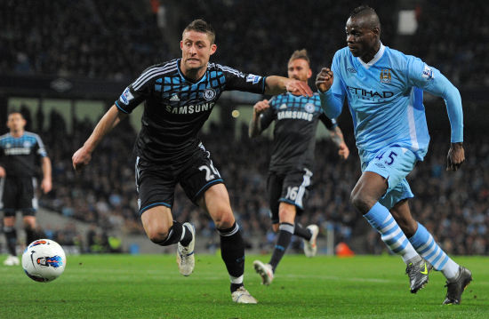 在冰雪覆盖 在冰雪覆盖